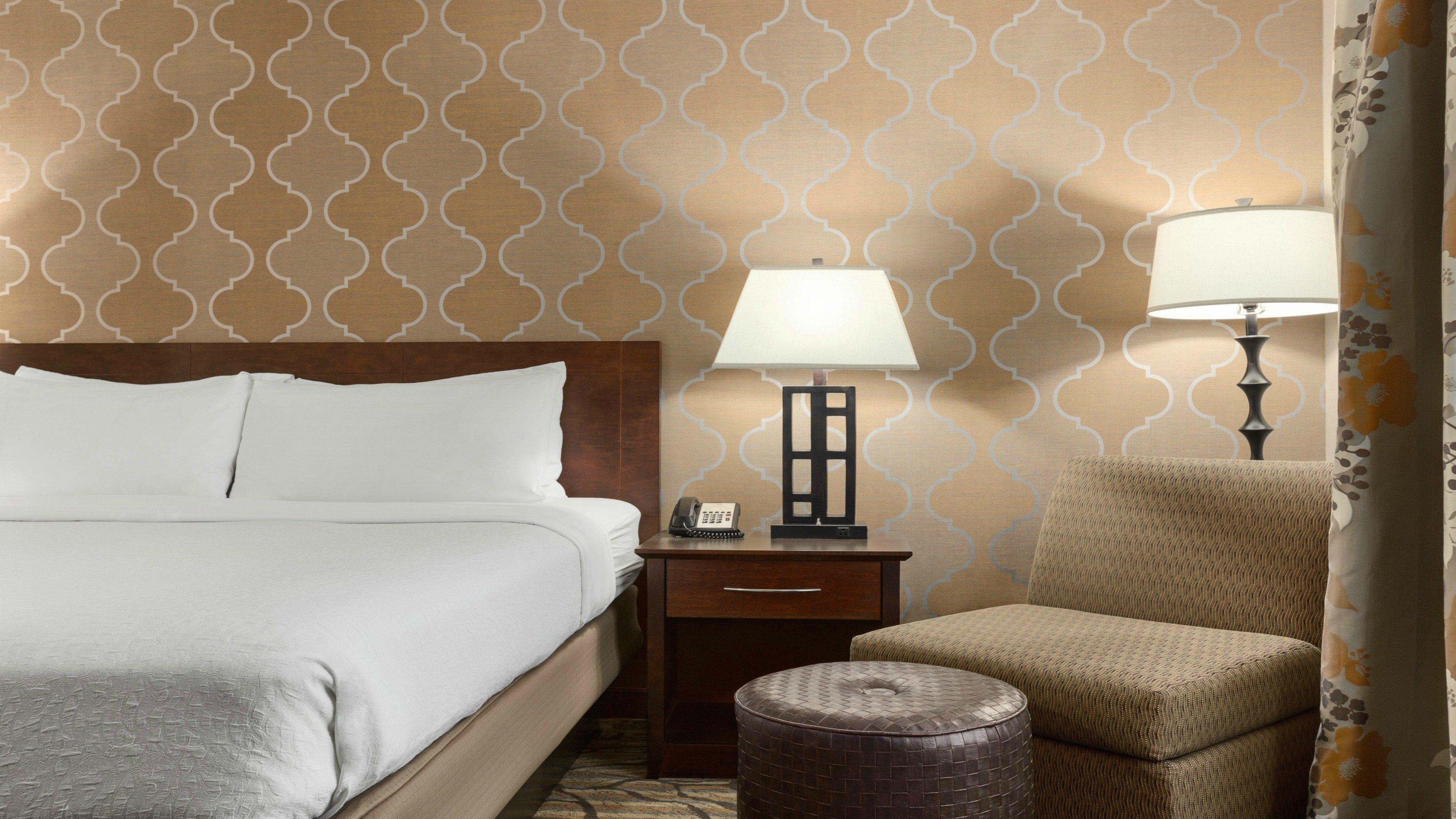 Holiday Inn Hotel & Suites Gateway By Ihg Уилямсбърг Екстериор снимка